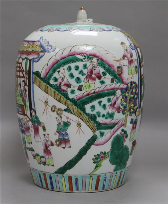 A Chinese famille rose jar and cover height 31cm